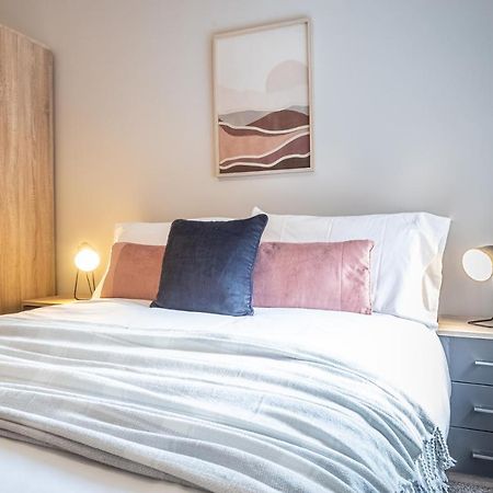Elegant 1 Bedroom Apartments View & Parking By Opulent サンダーランド エクステリア 写真