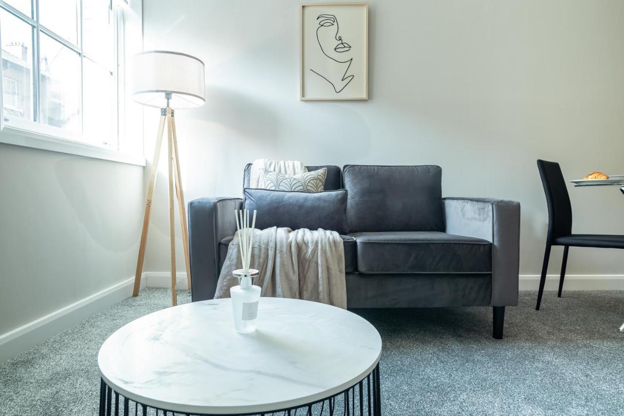 Elegant 1 Bedroom Apartments View & Parking By Opulent サンダーランド エクステリア 写真